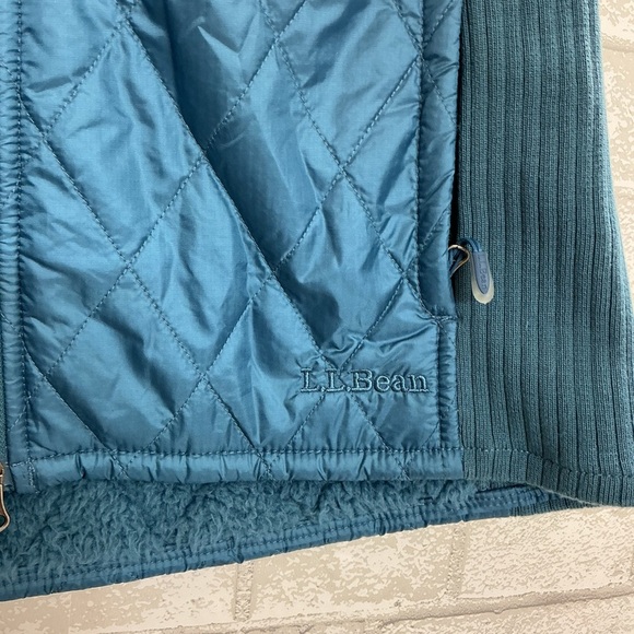 L.L. Bean Teal Quilted Vest - Picture 2 of 3